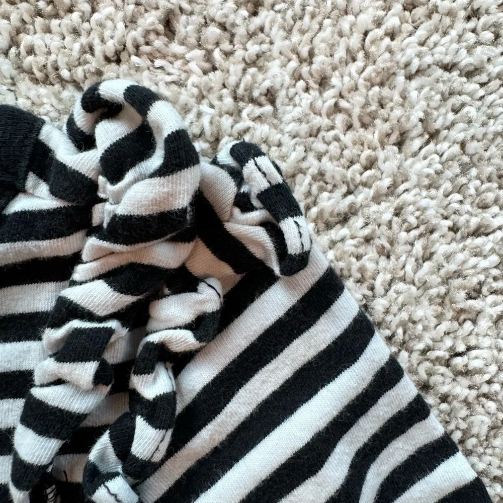 Girls striped long sleeve ruffle top Black White Striped Long Sleeve Tee size 2T